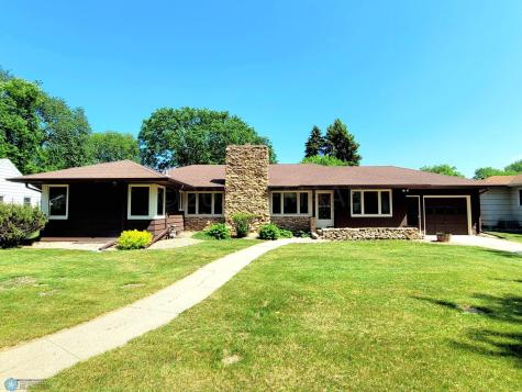 1328 10th Avenue S Moorhead MN 56560