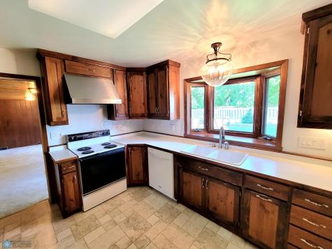 1328 10th Avenue S Moorhead MN 56560