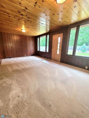 1328 10th Avenue S Moorhead MN 56560