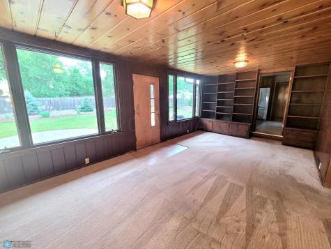 1328 10th Avenue S Moorhead MN 56560