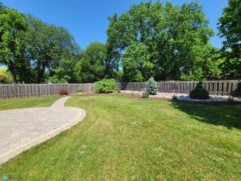 1328 10th Avenue S Moorhead MN 56560