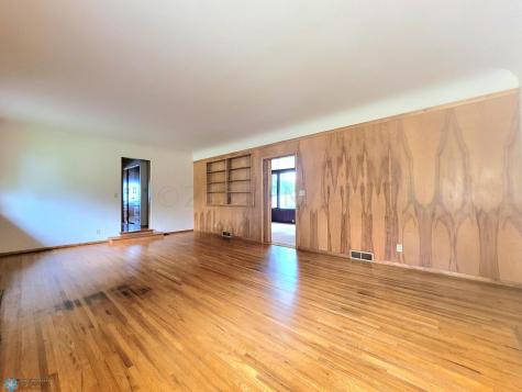 1328 10th Avenue S Moorhead MN 56560