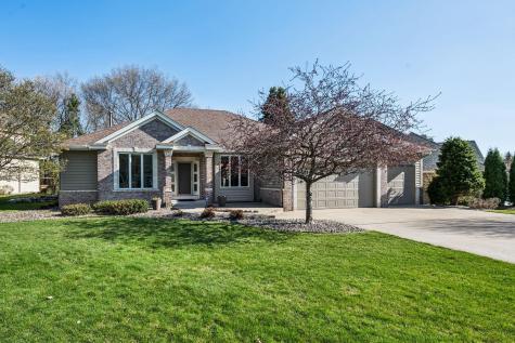 3555 Woodland Trail Eagan MN 55123