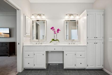 3555 Woodland Trail Eagan MN 55123