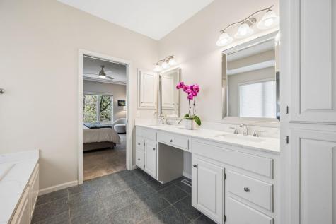 3555 Woodland Trail Eagan MN 55123