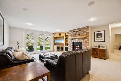 3555 Woodland Trail Eagan MN 55123