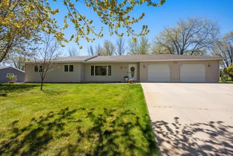 2505 Conifer Avenue Alexandria MN 56308