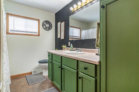 311 4th Avenue E Abercrombie ND 58001