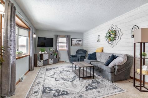 311 4th Avenue E Abercrombie ND 58001