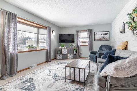 311 4th Avenue E Abercrombie ND 58001