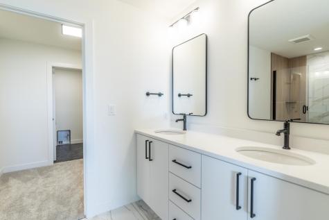8030 59 Street S Horace ND 58047