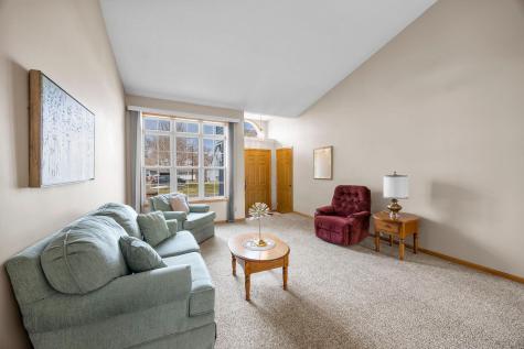 335 Creekside Drive Buffalo MN 55313