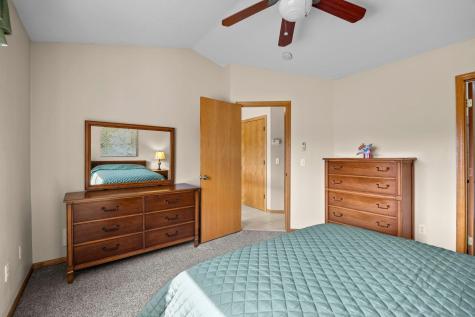 335 Creekside Drive Buffalo MN 55313