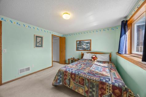 335 Creekside Drive Buffalo MN 55313