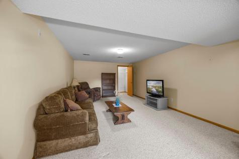 335 Creekside Drive Buffalo MN 55313