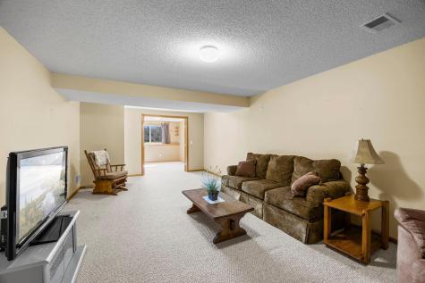 335 Creekside Drive Buffalo MN 55313