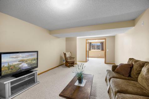 335 Creekside Drive Buffalo MN 55313