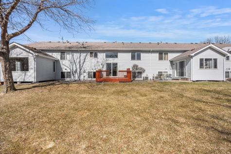 335 Creekside Drive Buffalo MN 55313