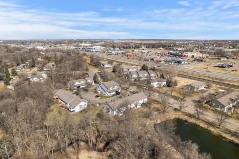 335 Creekside Drive Buffalo MN 55313