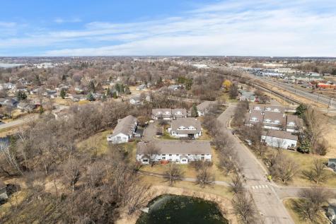 335 Creekside Drive Buffalo MN 55313