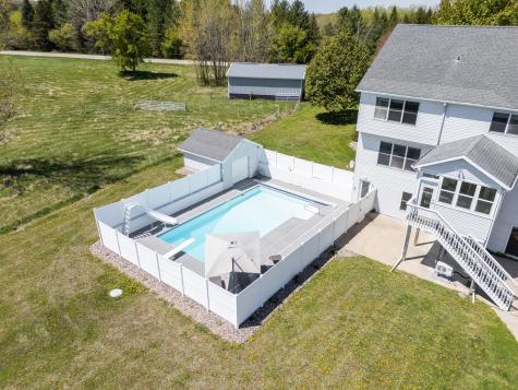 1653 Bear Meadow Lane SE Rochester MN 55904