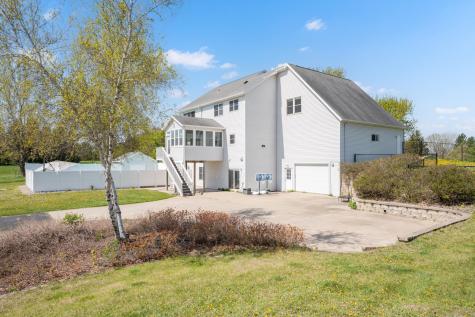 1653 Bear Meadow Lane SE Rochester MN 55904