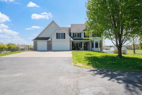 1653 Bear Meadow Lane SE Rochester MN 55904