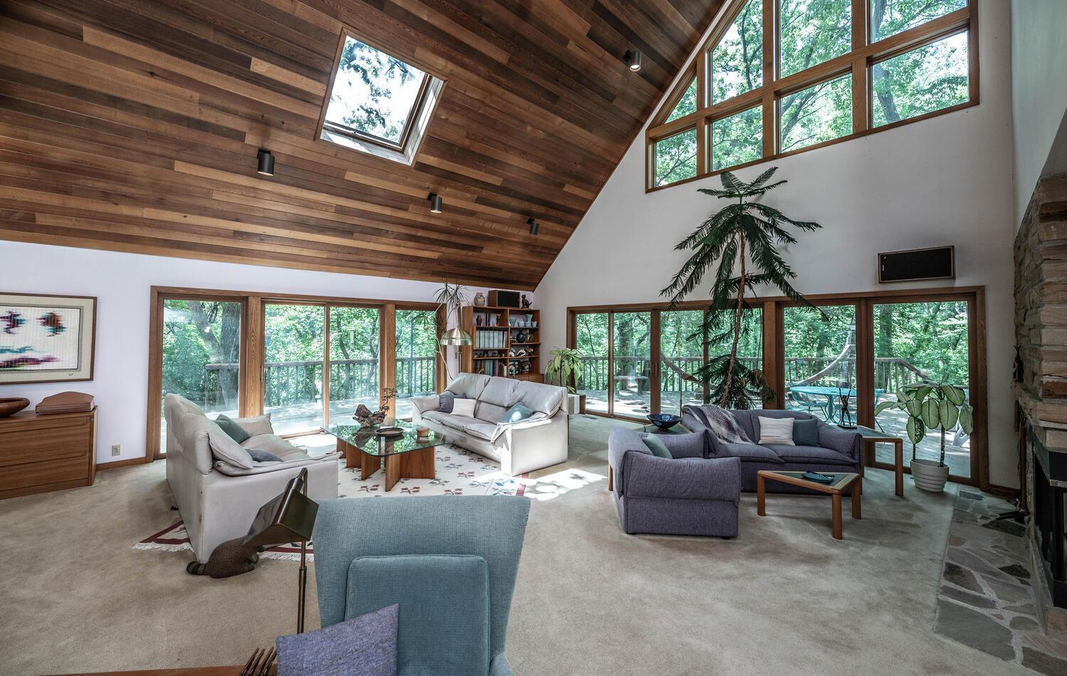 750 Mohican Lane Mendota Heights MN 55120
