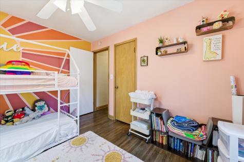 318 13th Avenue N South Saint Paul MN 55075