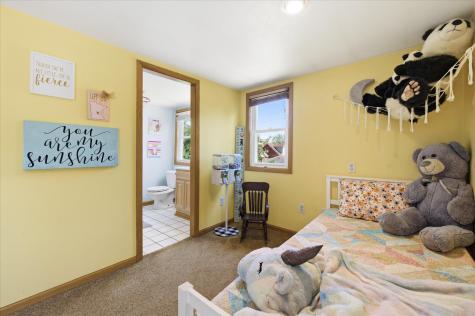 318 13th Avenue N South Saint Paul MN 55075