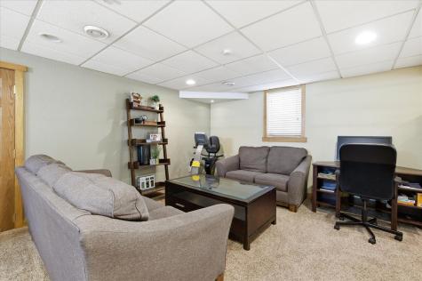 318 13th Avenue N South Saint Paul MN 55075