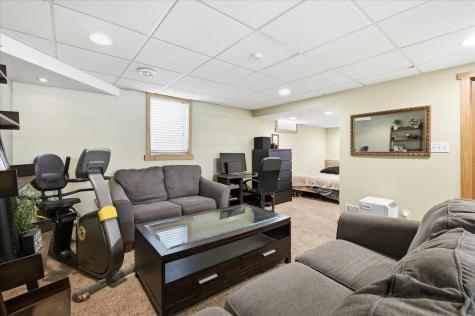 318 13th Avenue N South Saint Paul MN 55075