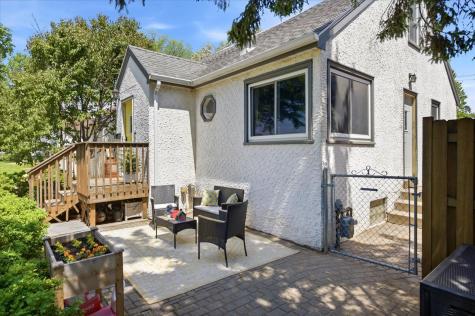 318 13th Avenue N South Saint Paul MN 55075