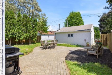318 13th Avenue N South Saint Paul MN 55075