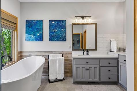 4153 Hallgren Lane Chanhassen MN 55331