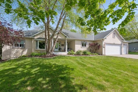 4153 Hallgren Lane Chanhassen MN 55331