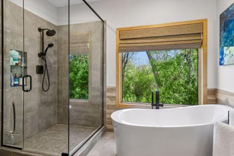 4153 Hallgren Lane Chanhassen MN 55331