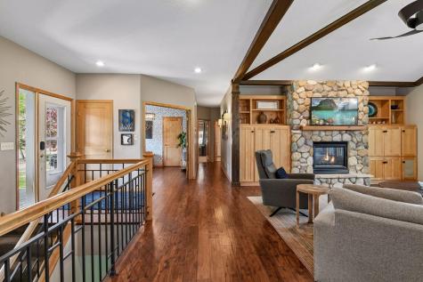 4153 Hallgren Lane Chanhassen MN 55331