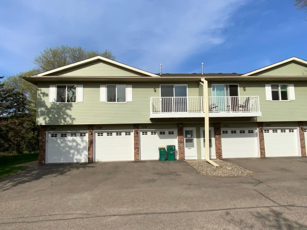 1030 Pond View Court Vadnais Heights MN 55127