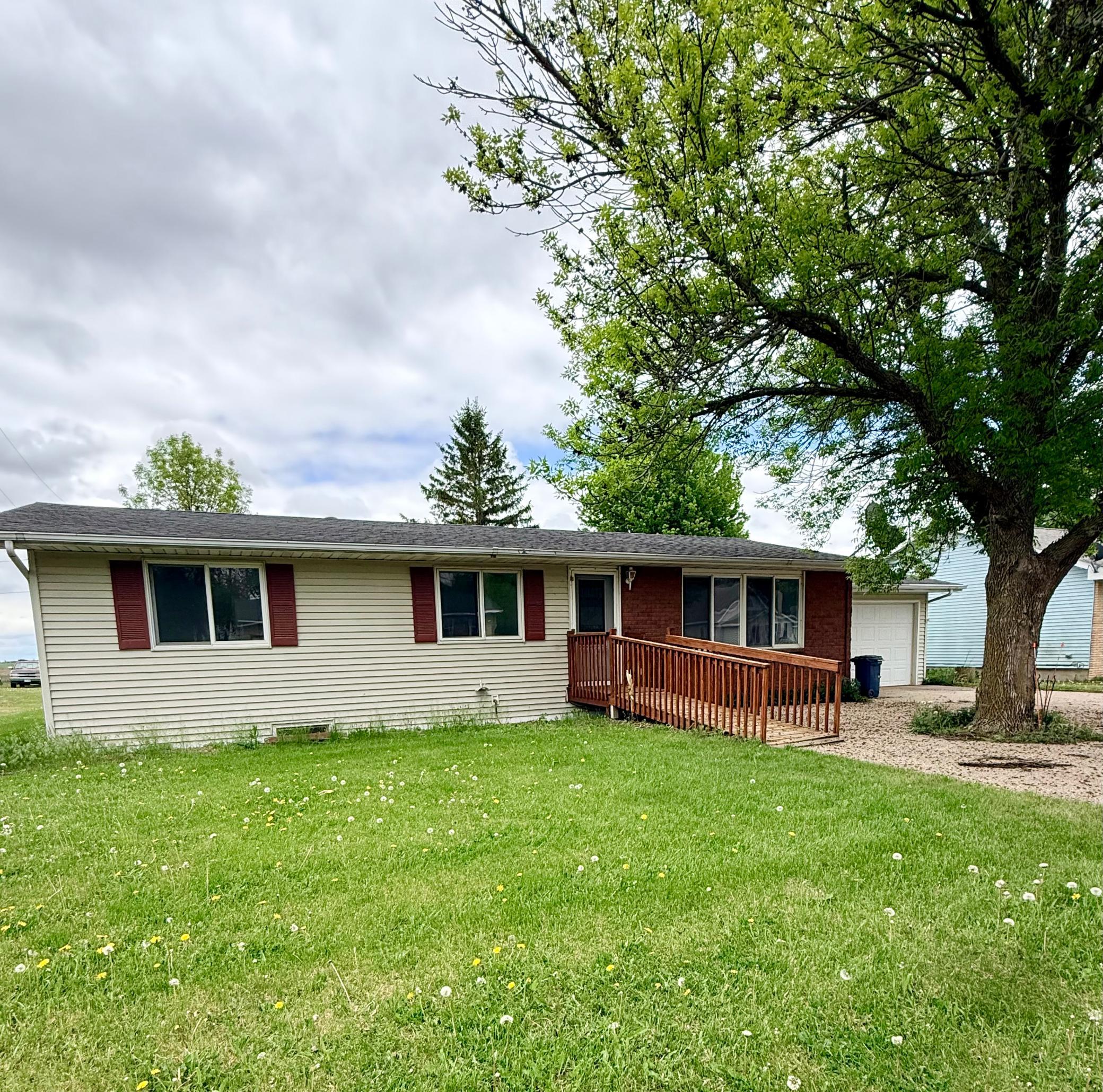 207 N Main Street Saint Leo MN 56264