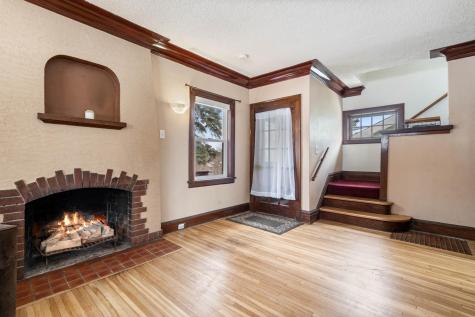 627 N 20th Avenue E Duluth MN 55812