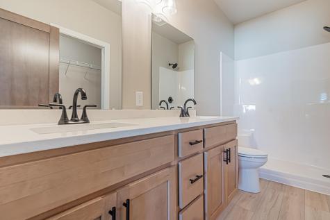 5846 James Drive W West Fargo ND 58078