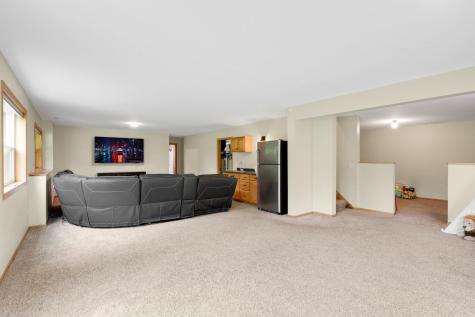 19885 Hunters Ridge Rogers MN 55374