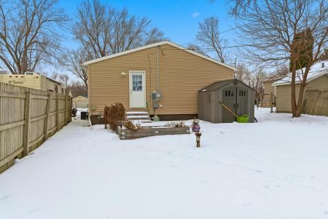 605 Le Hillier Street Mankato MN 56001
