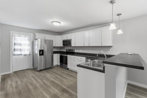 605 Le Hillier Street Mankato MN 56001