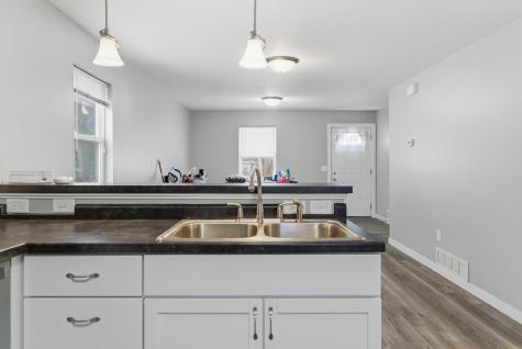 605 Le Hillier Street Mankato MN 56001