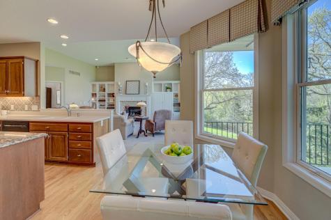 9 Knoll Road North Oaks MN 55127