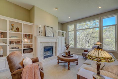9 Knoll Road North Oaks MN 55127