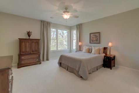 9 Knoll Road North Oaks MN 55127