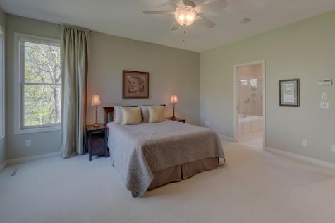 9 Knoll Road North Oaks MN 55127